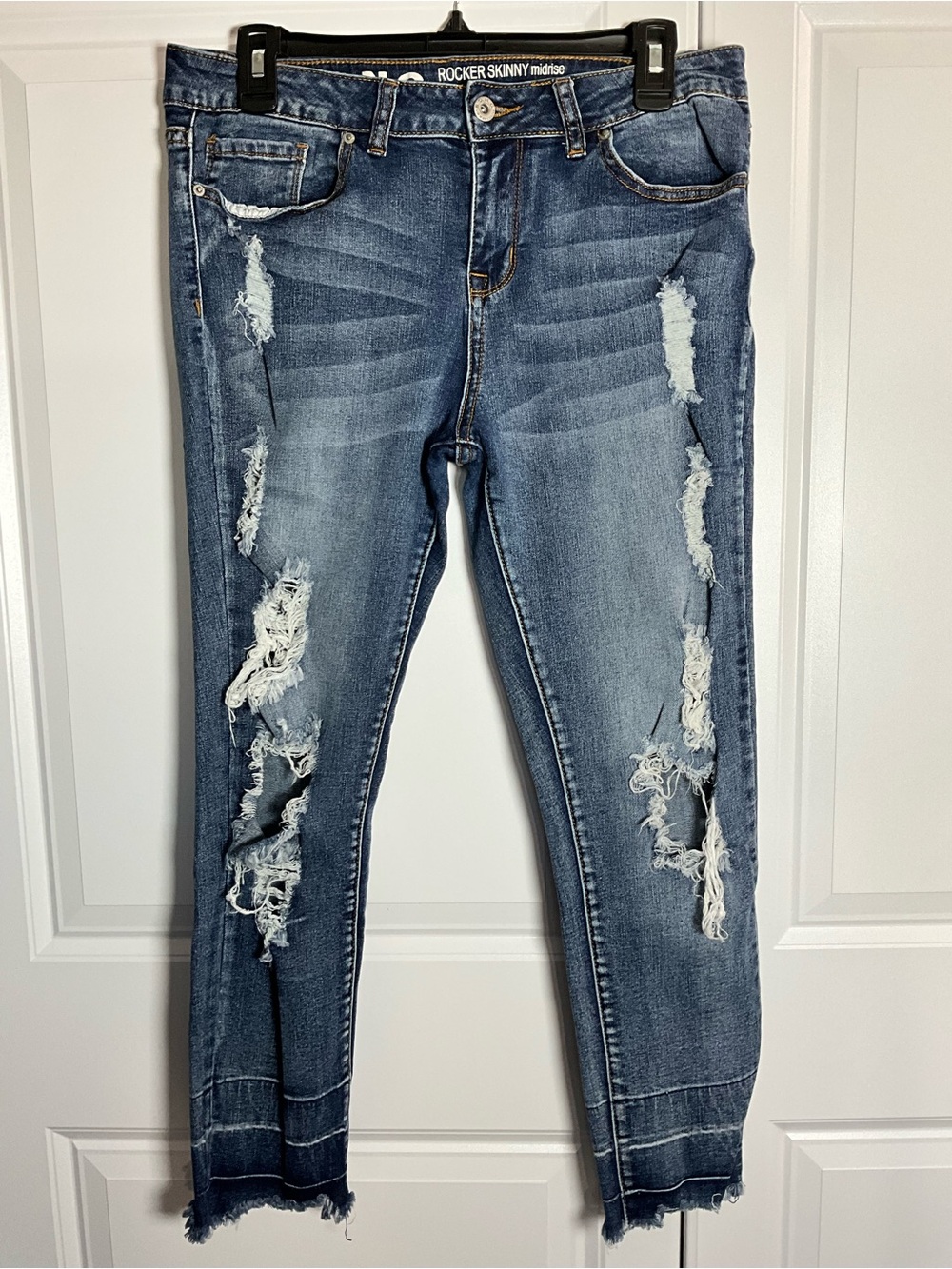 S.O.N.G. Rocker Jeans Size 11/30 Skinny Mid-rise Distressed Jeans Chewed Hem